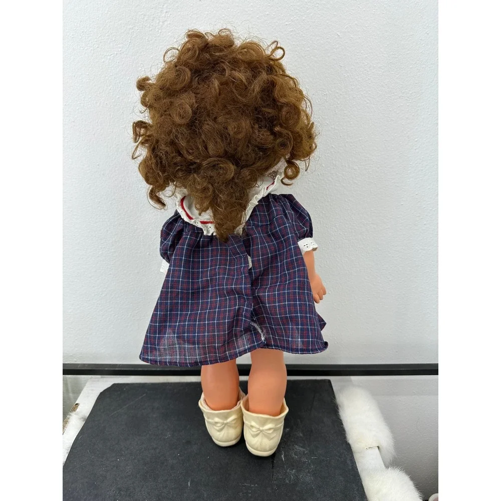 1985 Panosh Place Honey Combs Doll Brunette Curly hair girl jointed retro doll